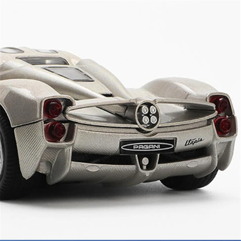 Pagani Utopia 1:32 Scale Diecast Model 5 Pagani Utopia 1:32 Scale Diecast Model - Image 5