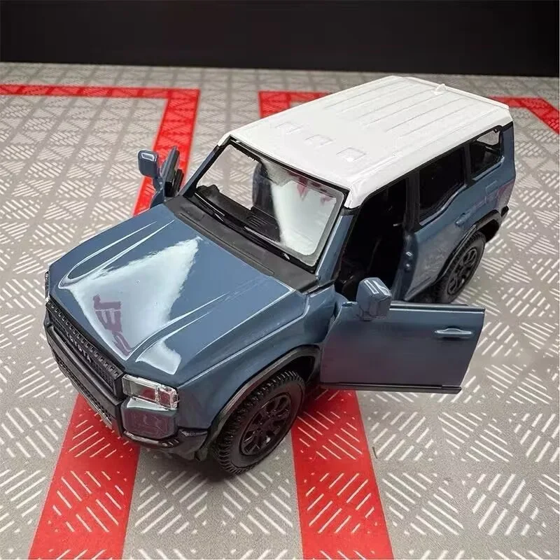 1/36 Scale Toyota Prado Land Cruiser LC250 Diecast Model 7 1/36 Scale Toyota Prado Land Cruiser LC250 Diecast Model - Image 7