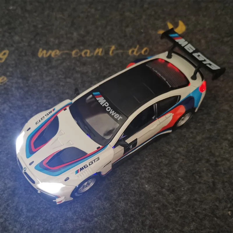 BMW M6 GT3 1:32 Scale Diecast Model 3 BMW M6 GT3 1:32 Scale Diecast Model - Image 3