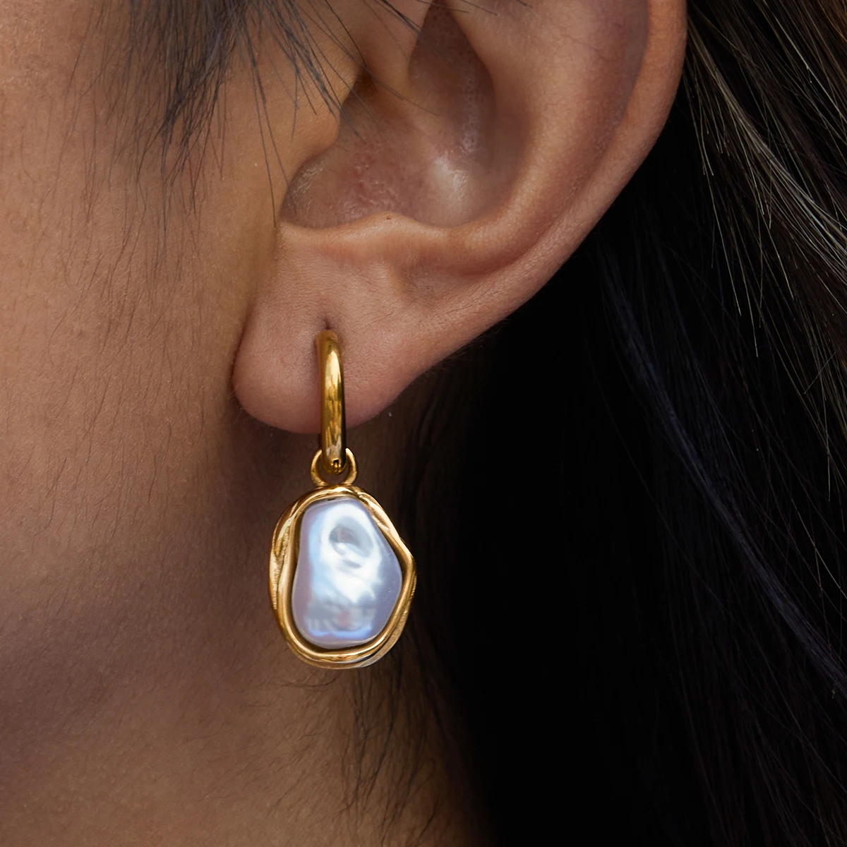 Elegant Gold Stainless Steel Pearls Earrings 2 Elegant Gold Stainless Steel Pearls Earrings - Image 2