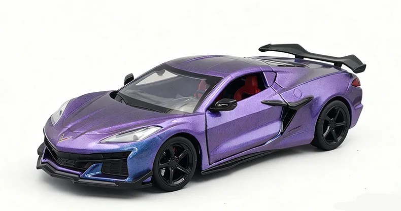 Purple Chevrolet Corvette Z06 Model 1:24 Scale 5 Purple Chevrolet Corvette Z06 Model 1:24 Scale - Image 5