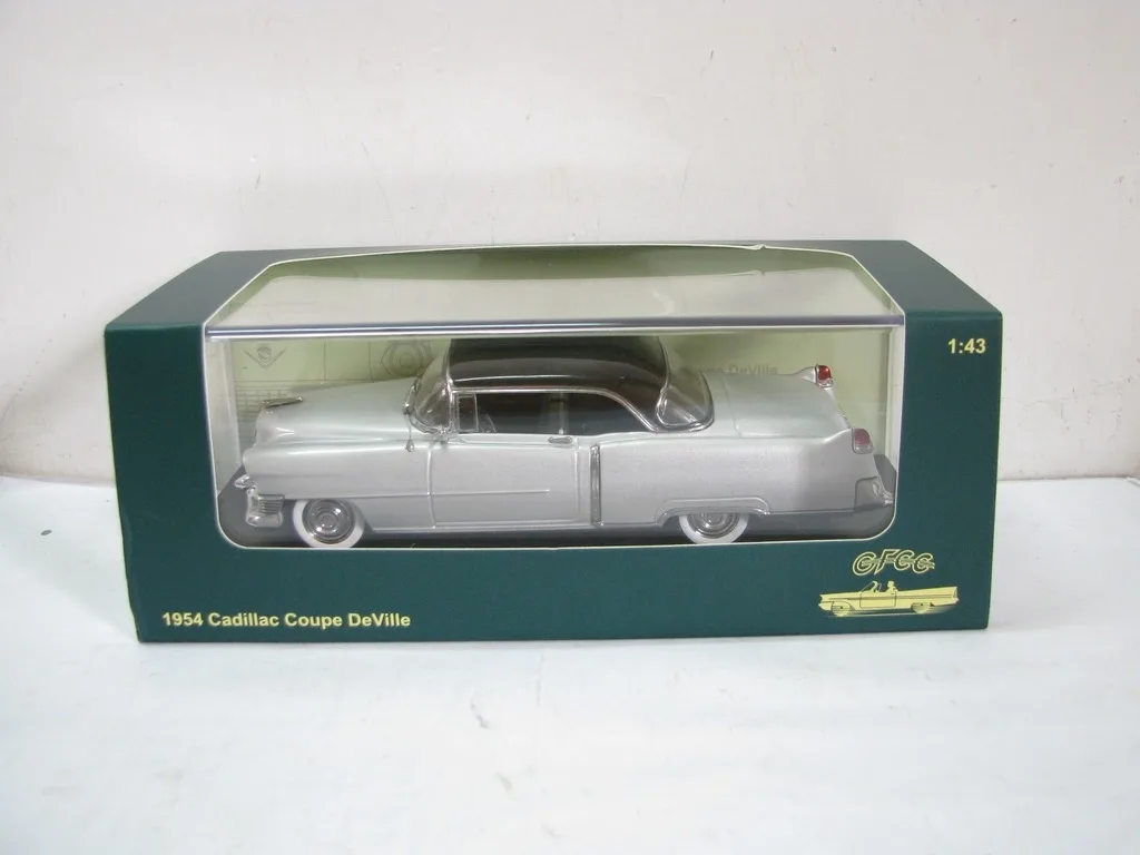 1954 Silver Coupe Diecast Model in 1:43 Scale 4 1954 Silver Coupe Diecast Model in 1:43 Scale - Image 4