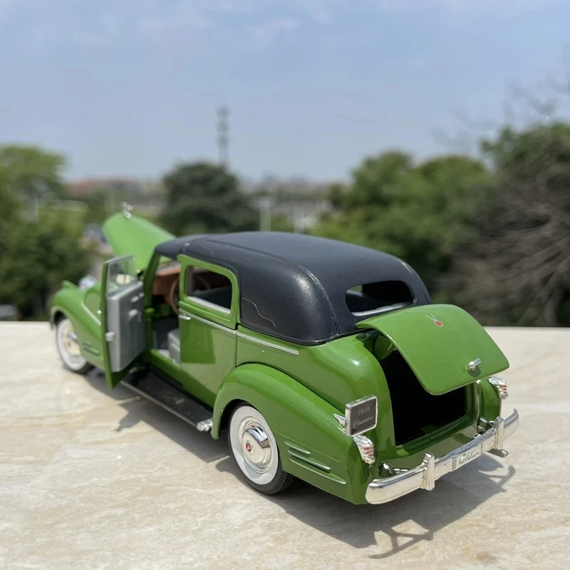 Vintage Green Alloy Car Model 1:30 Scale 6 Vintage Green Alloy Car Model 1:30 Scale - Image 6