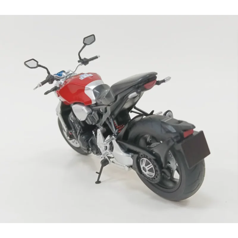 Honda CB1000R 1:12 Scale Model in Black 3 Honda CB1000R 1:12 Scale Model in Black - Image 3