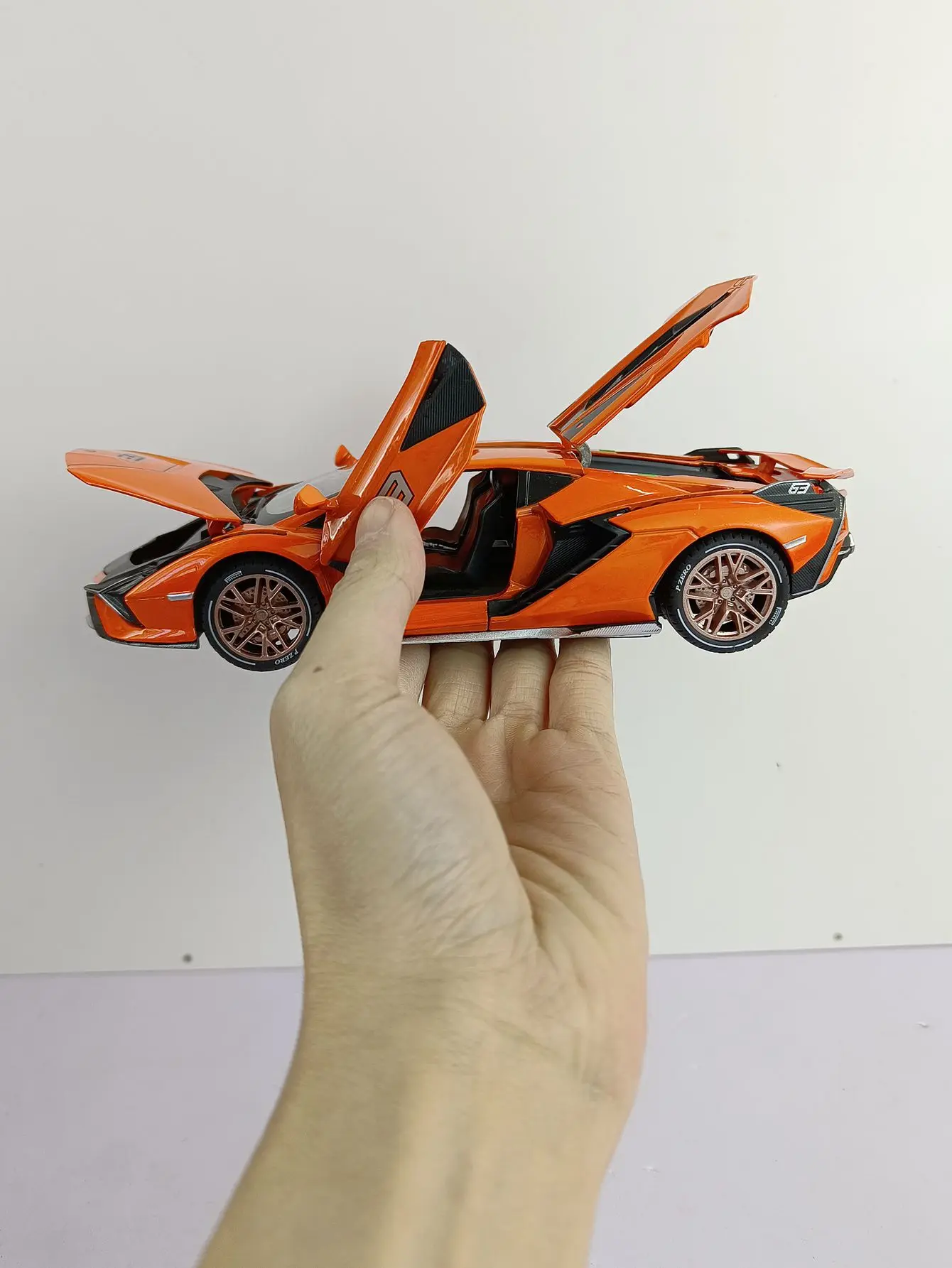 1:24 Lamborghini Sian Alloy Model Car 9 1:24 Lamborghini Sian Alloy Model Car - Image 9