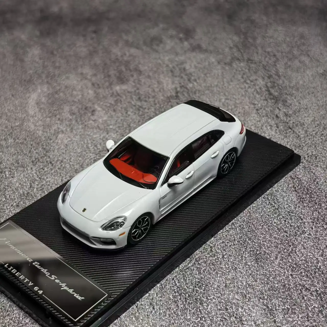Liberty 1:64 Porsche Panamera Turbo S Model 8 Liberty 1:64 Porsche Panamera Turbo S Model - Image 8