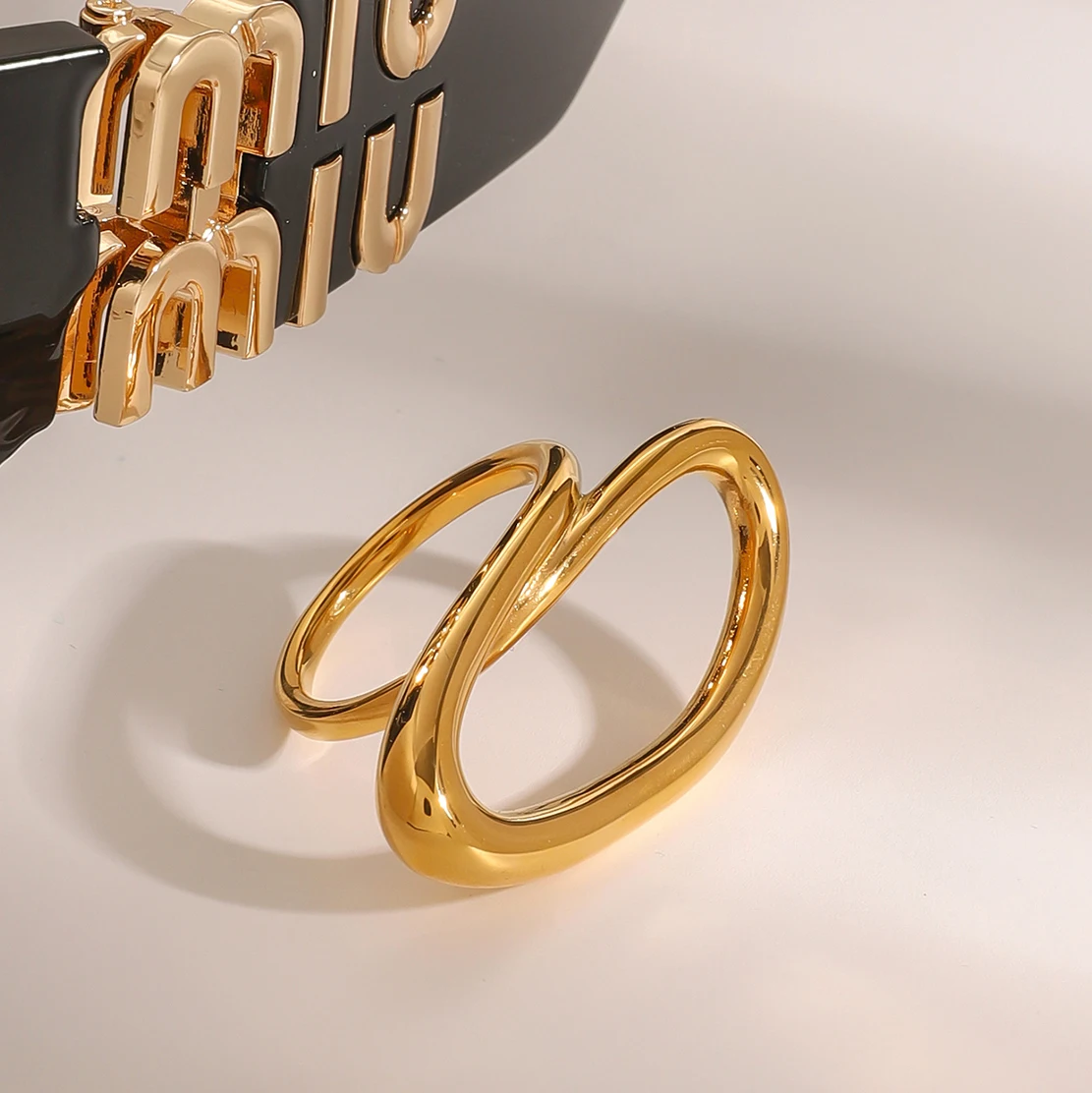 Modern Gold Stainless Steel Crossing Ring 4 Modern Gold Stainless Steel Crossing Ring - Image 4