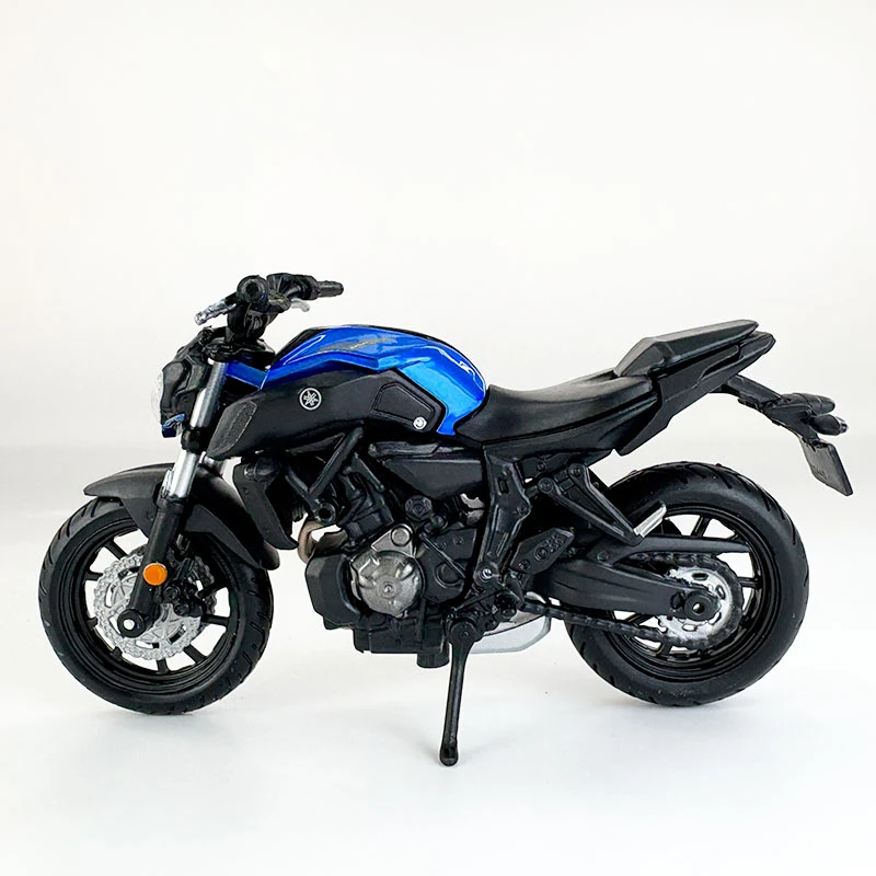 Yamaha MT-07 1:18 Scale Die-Cast Motorcycle Model 4 Yamaha MT-07 1:18 Scale Die-Cast Motorcycle Model - Image 4
