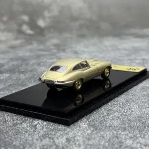 Jaguar E-Type Coupe 1:64 Diecast Model 9 S67dfb78dbb82408dbb798828de95c3f8C