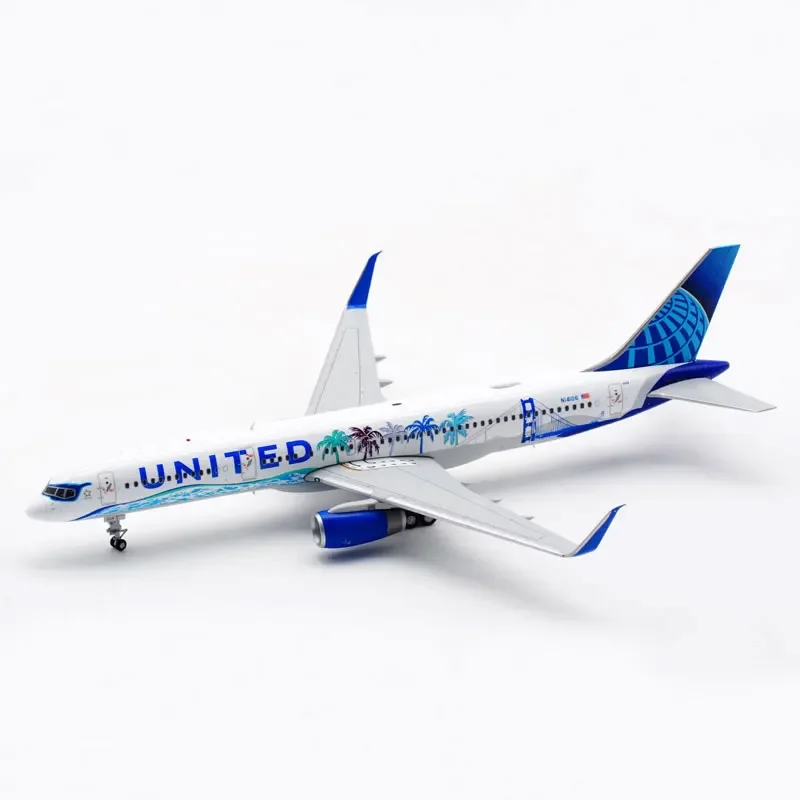 United Airlines Boeing B757-200 Diecast Model 1:200 4 United Airlines Boeing B757-200 Diecast Model 1:200 - Image 4