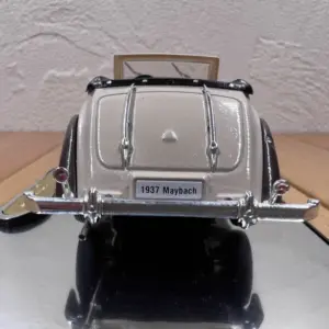 Vintage 1937 Maybach SW38 Convertible Model 11 S680e4aa5a6724ae5b6bc36f8a611a6a01