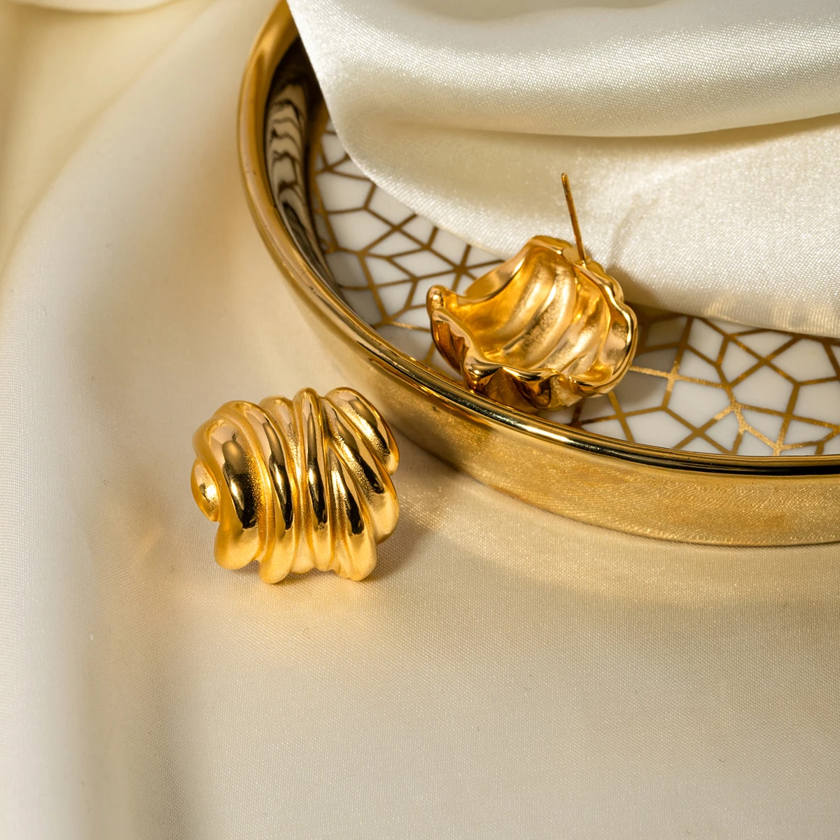 Stainless Steel Irregular Gold Earrings 5 Stainless Steel Irregular Gold Earrings - Image 5