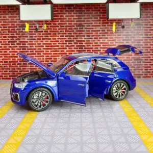 1:24 Scale Blue Diecast SUV Model 10 S682c68509864440297f81ca5a8dcb7d3c