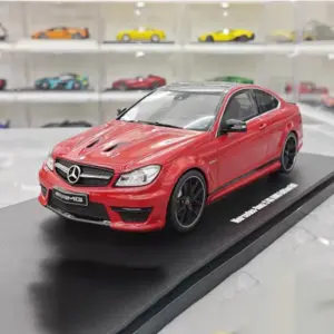 White 1/18 Scale Mercedes-Benz C63 AMG Resin Model 15 S6867480085c64518bc4ff0d726da64f7c