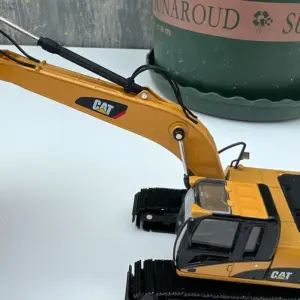 CAT 320D L Excavator Model 1:50 Scale 6 S686efbabb67f41b1bc69771411ba4c65E