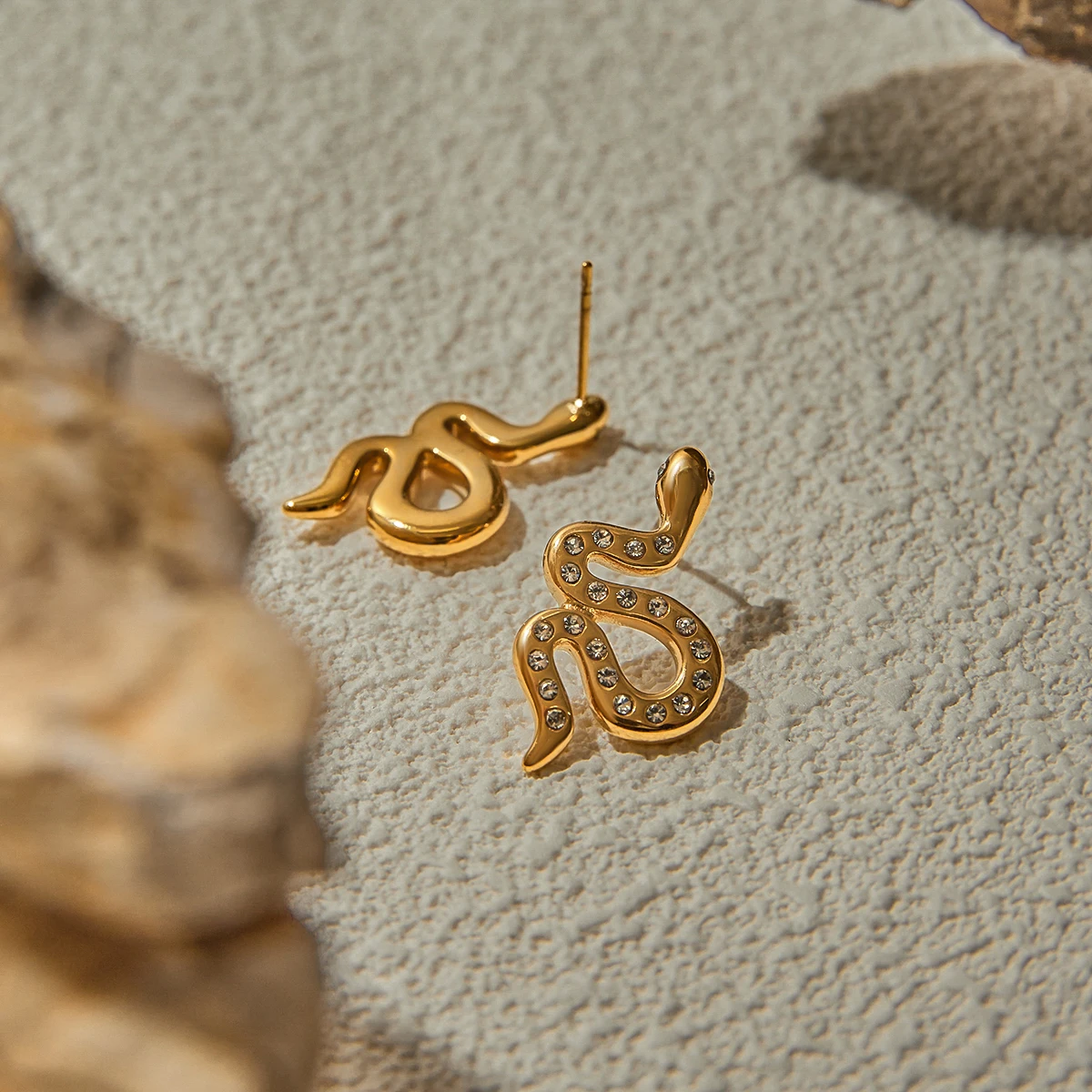 Stainless Steel Gold Snake Earrings JDE0103010 4 Stainless Steel Gold Snake Earrings JDE0103010 - Image 4