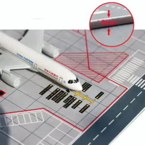 1/200 Scale Airport Runway Scene Model 10 S68bd601f5f1141f5a4b417a4c70a4e59v