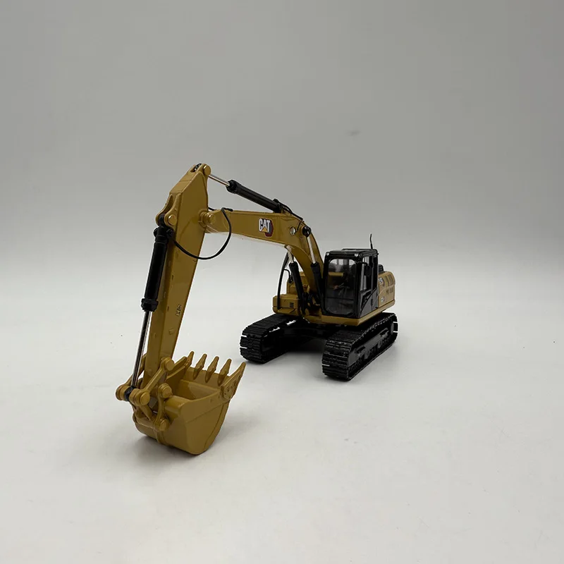 CAT 323 GX 1:50 Scale Diecast Excavator Model 1 CAT 323 GX 1:50 Scale Diecast Excavator Model
