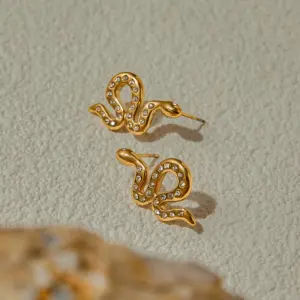 Stainless Steel Gold Snake Earrings JDE0103010 8 S6922bf51d35a4eeeb8e762d2aa6cfbf7A