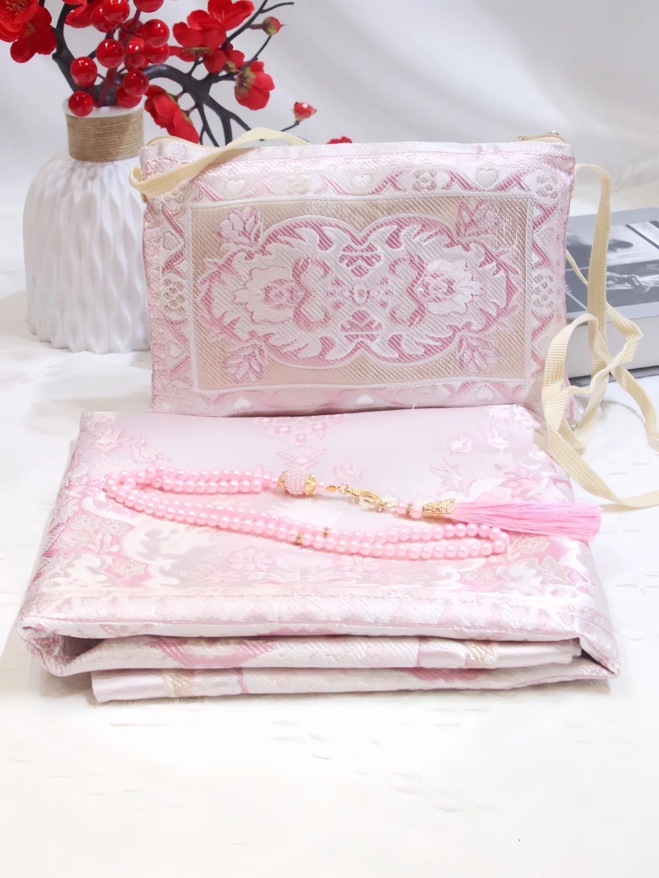 Elegant Floral Muslim Prayer Rug 110x70 cm 3 Elegant Floral Muslim Prayer Rug 110x70 cm - Image 3