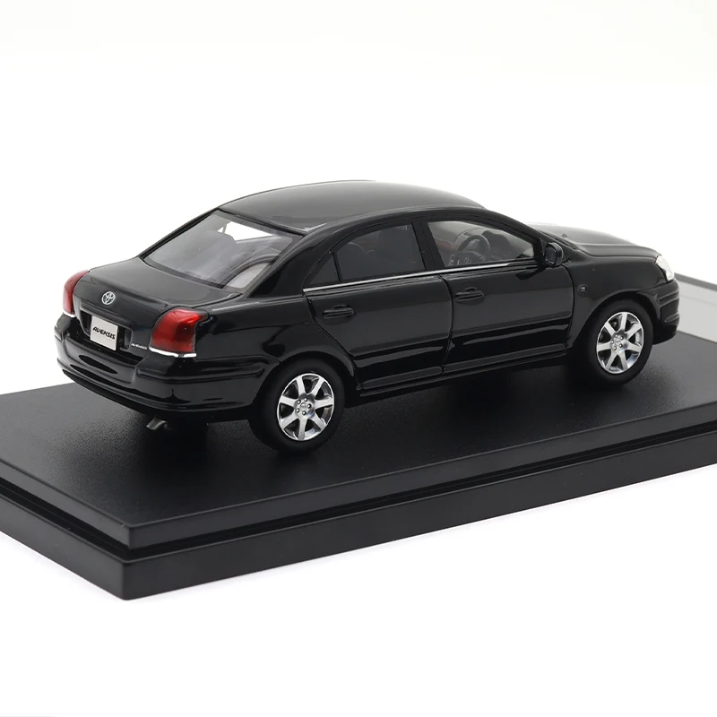 Toyota Avensis Model Car 1:43 Resin Replica 2 Toyota Avensis Model Car 1:43 Resin Replica - Image 2