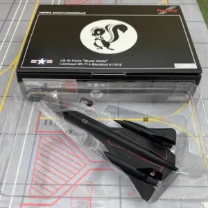 SR-71A Blackbird 1:200 Scale Diecast Model