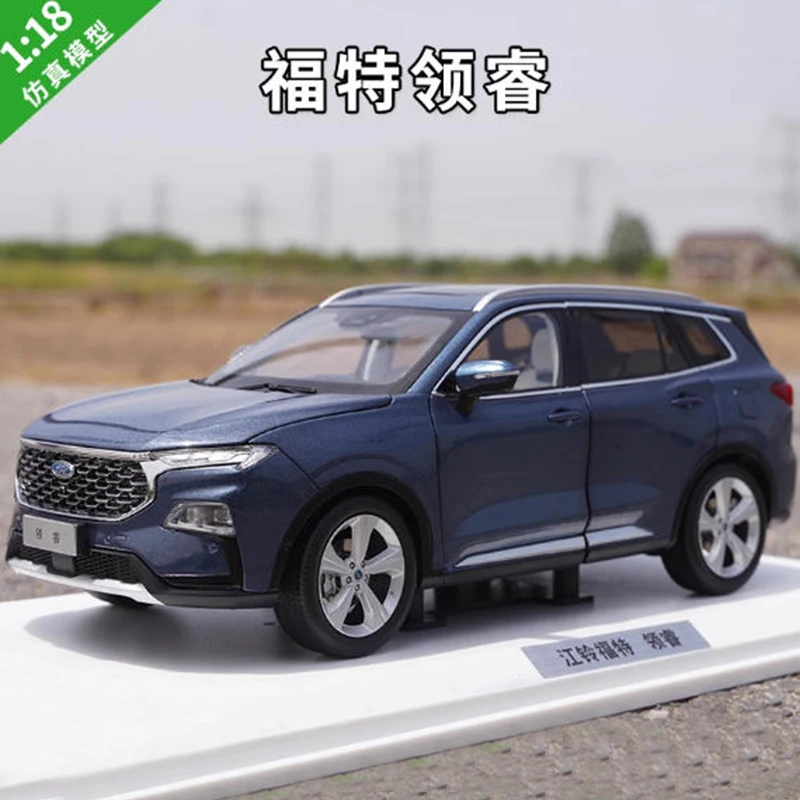 Ford Equator 1/18 Scale Diecast SUV Model in Blue or White 8 Ford Equator 1/18 Scale Diecast SUV Model in Blue or White - Image 8