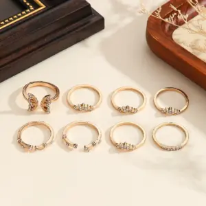 Elegant Set of Eight Butterfly Rings 9 S69bc33dae7944504b481653a018c7c8e1