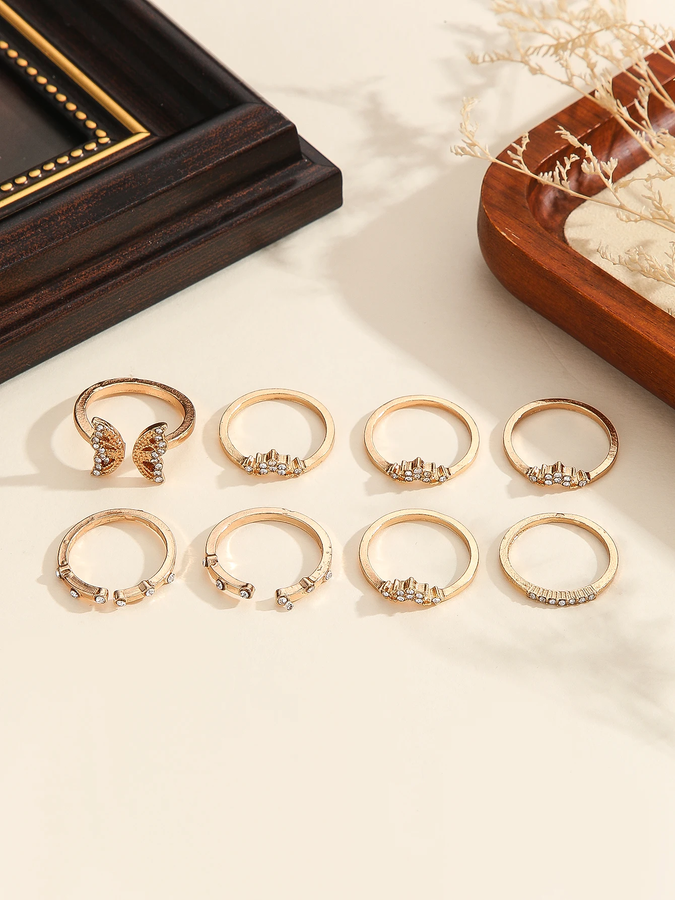 Elegant Set of Eight Butterfly Rings 3 Elegant Set of Eight Butterfly Rings - Image 3