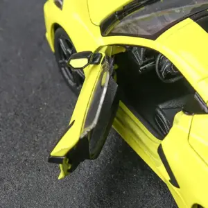 Chevrolet Corvette Stingray 1:24 Diecast Model 9 S6a52d58463e54322829b1cafd8bbd44bc