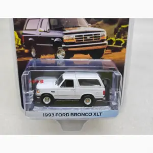 1993 Ford Bronco XLT 1/64 Diecast Model 3 S6ae7ab8105434d66b15fa2c174c4f5ef4