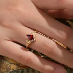 Gold and Red Geometric Cocktail Ring for Women 7 S6b09da9e17ac407b8df3eac5b5062980F