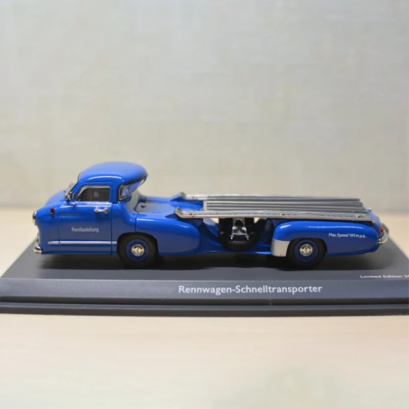 1955 Rennwagen-Schnelltransporter Model in Blue 2 1955 Rennwagen-Schnelltransporter Model in Blue - Image 2