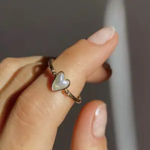 Gold Heart-Shaped Cocktail Ring for Women 5 S6b4aeb9565574abd950c9fb5097631den
