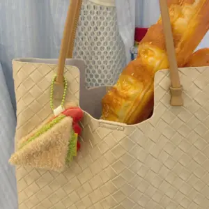 Plush Hamburger Keychain for Bags 13 S6beed794b9c141ebaf409aaaee5eec98G