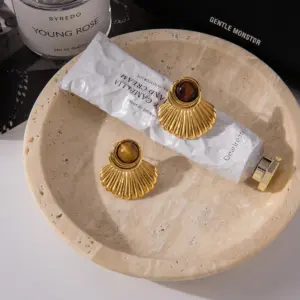 Vintage Stainless Steel Tiger Eye Stud Earrings 11 S6d00b39aa5b5495e98e1451897dddc15K