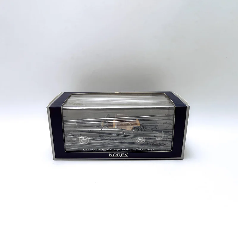 1957 Citroën Diecast Model 1:43 Scale 5 1957 Citroën Diecast Model 1:43 Scale - Image 5