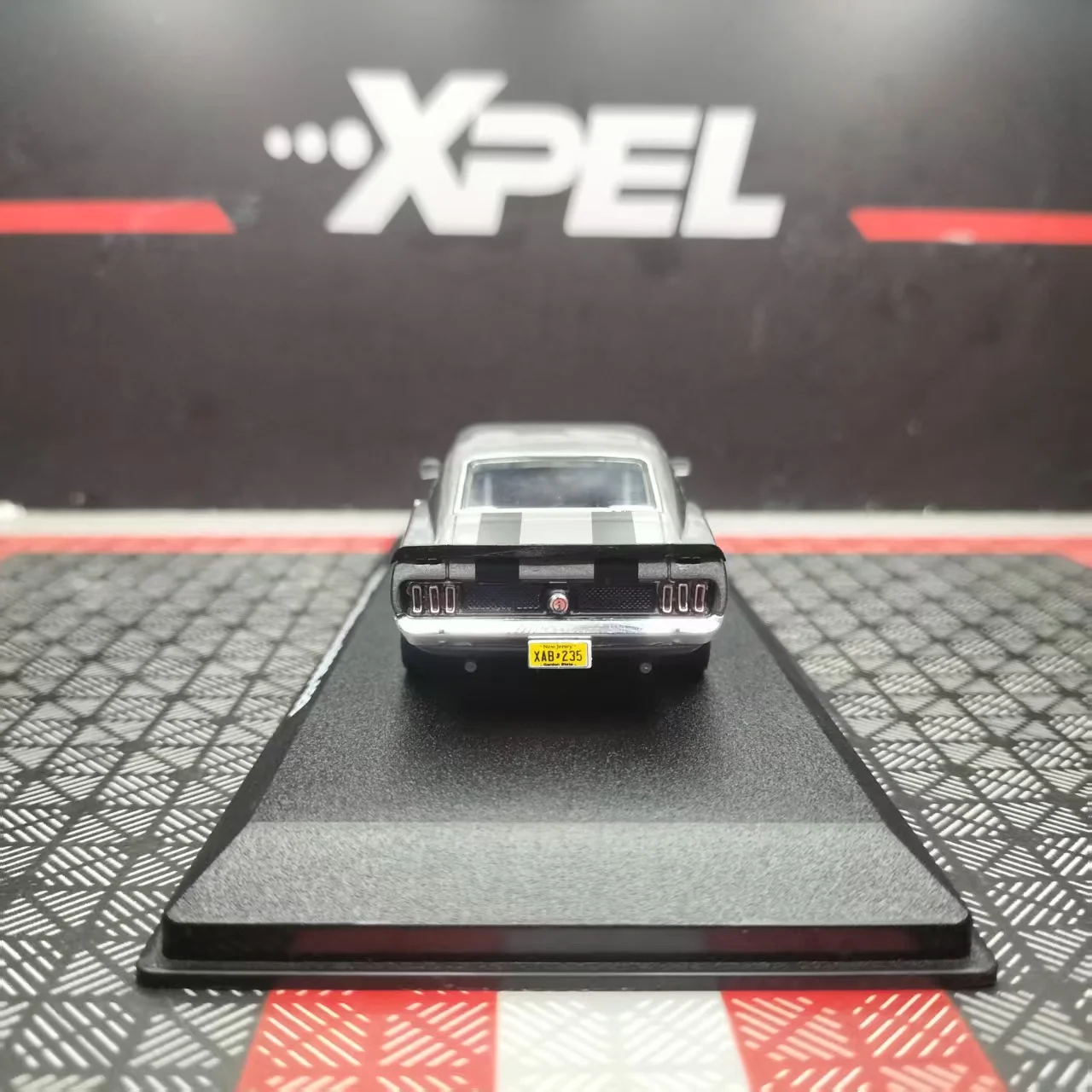 1969 Ford Mustang BOSS 429 Model Replica 6 1969 Ford Mustang BOSS 429 Model Replica - Image 6