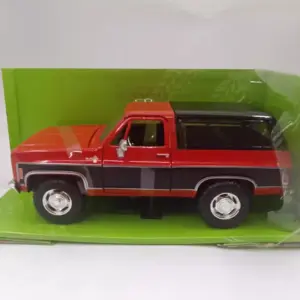 1980 Chevrolet Blazer Model by JADA 6 S6d825a52f46b4f93a23c104c819e18c80