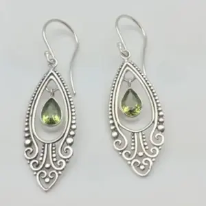 Vintage Silver and Green Waterdrop Earrings 7 S6d9040e8c4c9464aa27f48360254379cv