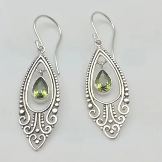 Vintage Silver and Green Waterdrop Earrings 4 Vintage Silver and Green Waterdrop Earrings - Image 4