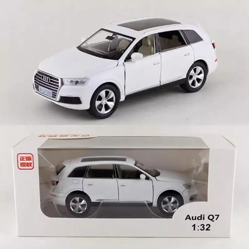 Vibrant 1:32 Audi Q7 Diecast Model 7 Vibrant 1:32 Audi Q7 Diecast Model - Image 7