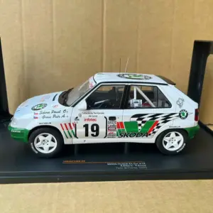 Skoda Felicia 1995 1:18 Diecast Rally Model 7 S6ddea0e87b434104bb3eb24b55cd71147