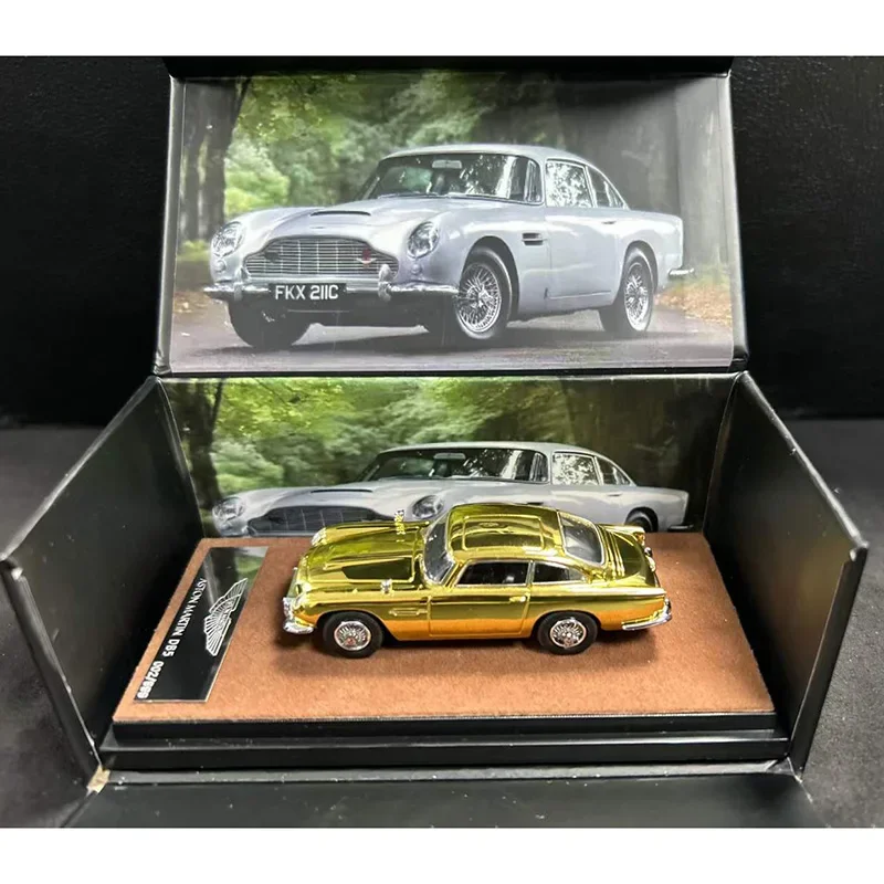 Gold Aston Martin DB5 1:64 Diecast Model 6 Gold Aston Martin DB5 1:64 Diecast Model - Image 6