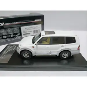 1/43 Scale Off-road SUV Model in White 6 S6e0d1d41b31342f3a6f0760ebf08dce61