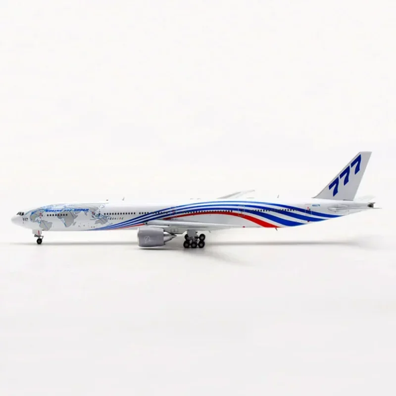 Diecast Boeing 777-300ER Model 1/400 Scale 2 Diecast Boeing 777-300ER Model 1/400 Scale - Image 2
