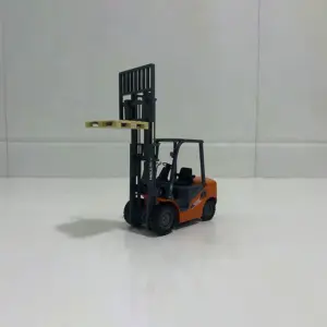 1:25 Scale Industrial Forklift Model 7 S6ed01950b92c4ea4bc4459430731e92eL