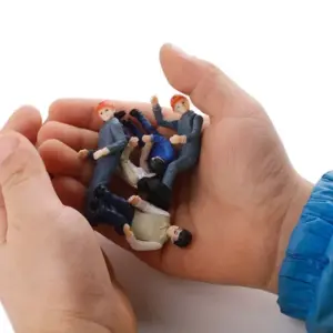 Vibrant 1/32 Scale Doll Set for Car Dioramas 13 S6f0f76b5a5ce4d968cddec00591cdbb7m