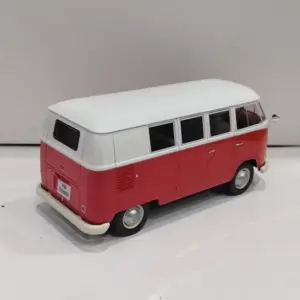 Volkswagen T1 Type 2 1:24 Scale Collectible Model 9 S6f132ff7e20343eaa3392db3337f68e1X