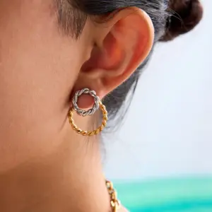 S6f3b661d55ff4ae5b03b3053c8e781f38